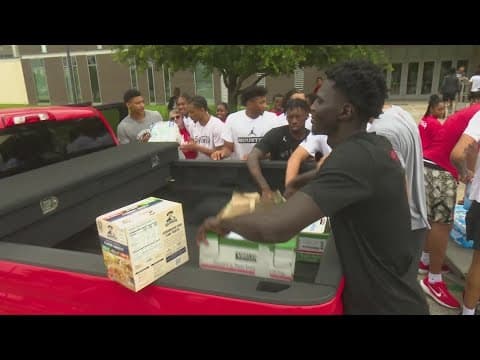 UH Athletics Department holds relief drive for Hill Country flood victims