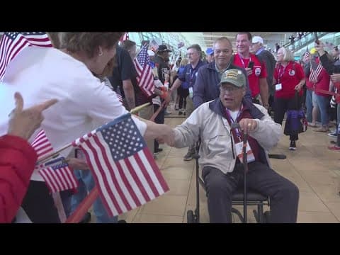 Honor Flight San Diego | Supporters, loved ones greet Vietnam veterans warmly after DC journey