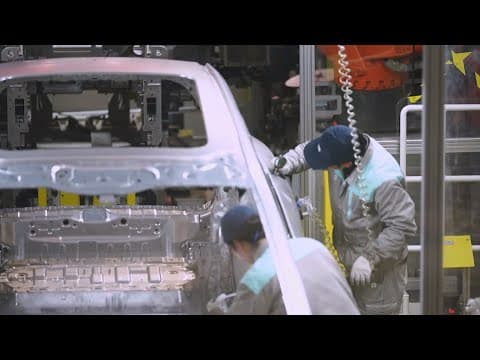 Trump plans to announce new tariffs on cars and auto parts