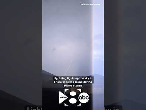STORMS IN FRISCO ⛈️ | Lightning lit up the skies in North Texas as sirens sounded during storms