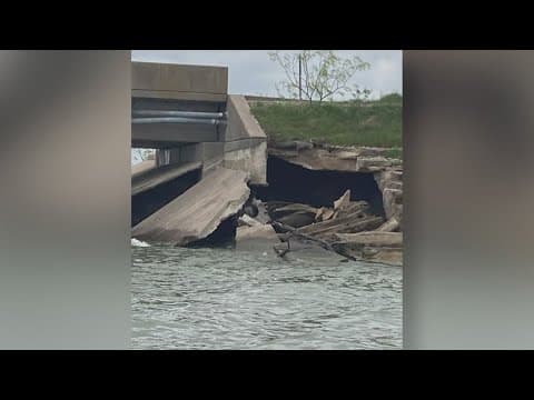 North Texas residents worry over the crumbling railway bridge's safety