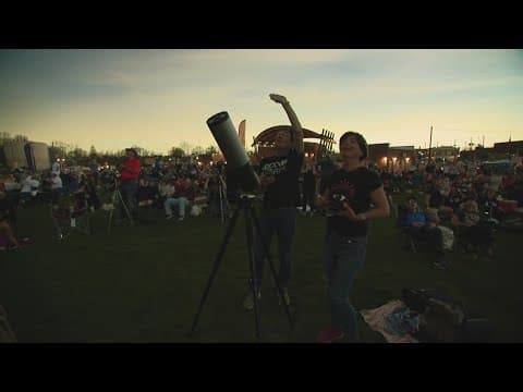 Eclipse draws huge crowds to central Indiana