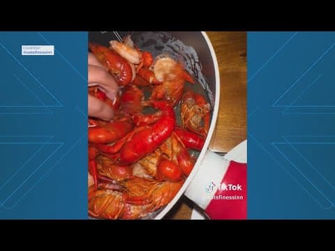 Woman finds boiled spiders mixed in with her crawfish
