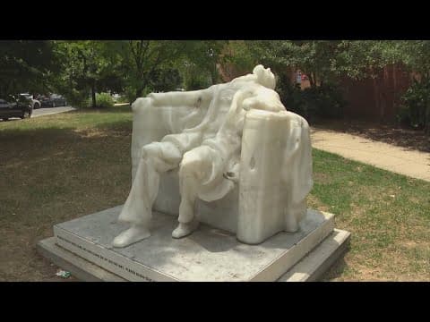 Wax Abraham Lincoln statue melts in the heat