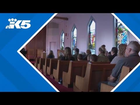 Community holds vigil for 5 victims of Fall City killings