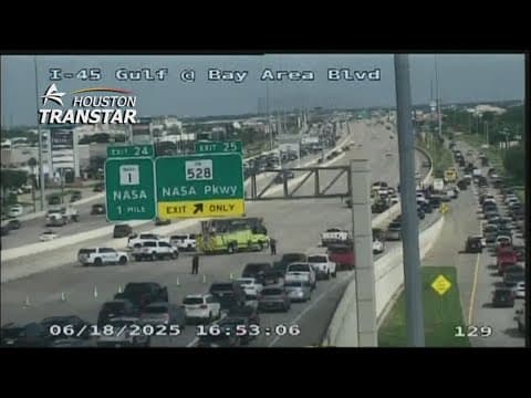 Life Flight responds to five-vehicle wreck that shut down Gulf Freeway SB at Bay Area Blvd.