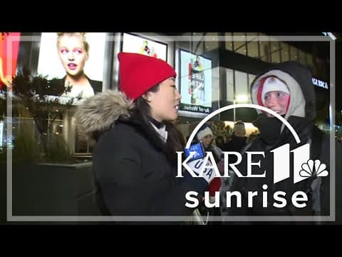 Shoppers swarm the Mall of America for Black Friday