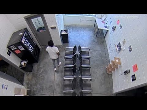 Video shows moments after murder suspect mistakenly released from Marion County Jail
