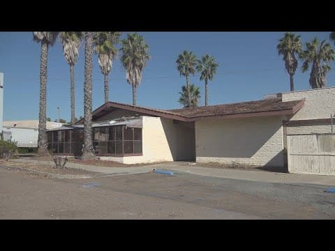 Kittens are trapped in a shuttered Coco's restaurant