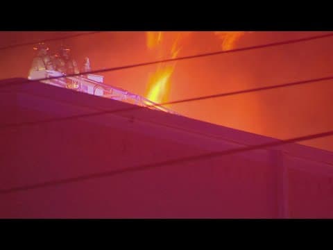 Fort Worth firefighters respond to large fire at closed school