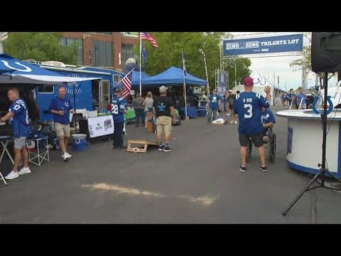 Fans getting tailgate started ahead of Colts vs. Bears game