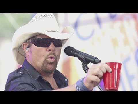 BREAKING | Country star Toby Keith dies at the age of 62