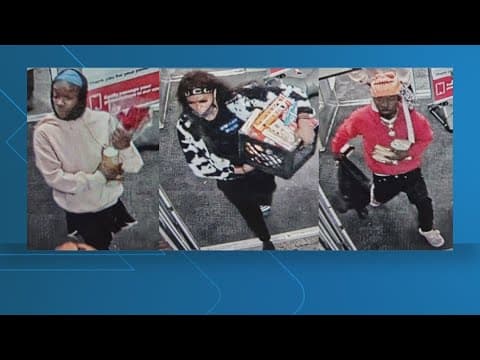 DC Police search for suspects accused of stealing from a CVS, pointing gun at a special police offic