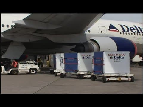 'Diarrhea all the way through the airplane' | The most-talked-about air travel nightmare in America