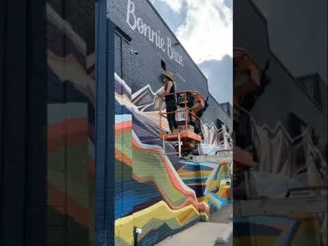 Local artist adding color, flare with a new mural in Bonnie Brae