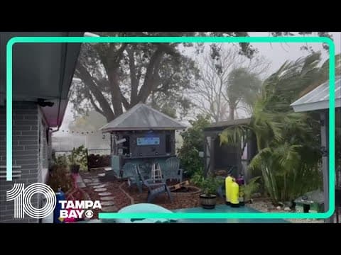 Heavy rain falls as storm moves through Holiday, Florida