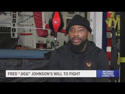 Boxing became therapy for one Palmetto man. Now, it's his career