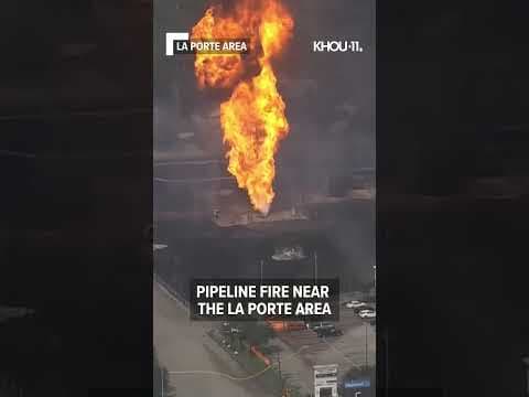 Large pipeline fire near La Porte area #news #shorts