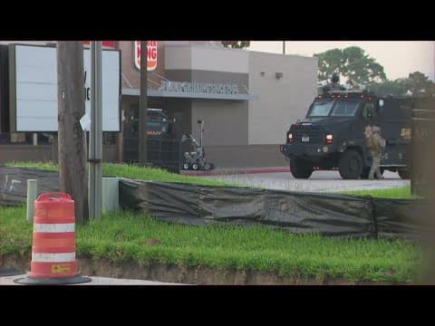 Watch live: Deputies give update on standoff at Burger King on FM 1960