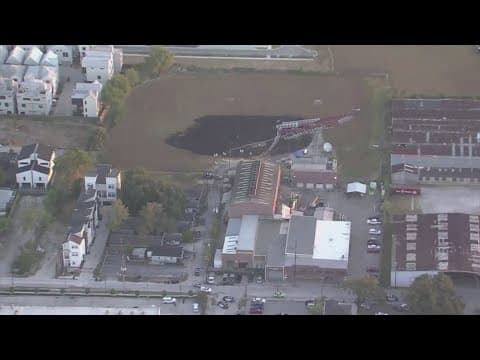 New video shows lights on radio tower where helicopter crashed, killing 4 near downtown Houston