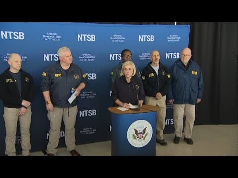 'Our thoughts, our prayers are with you' | NTSB begins update on plane crash in Washington, D.C.