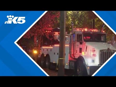 Metro bus crashes in Seattle