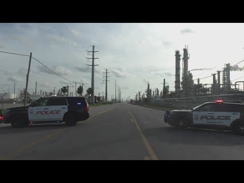 Higher-than-normal SO2 emissions detected at Texas City Valero facility, city officials say