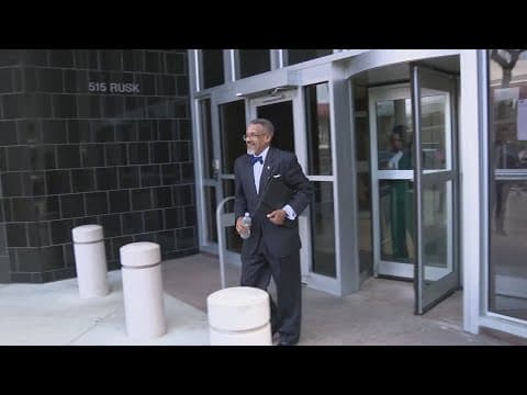 Former aide of then-Mayor Sylvester Turner sentenced after pleading guilty to bribery