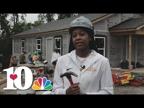 Lady Vols team up with Habitat for Humanity