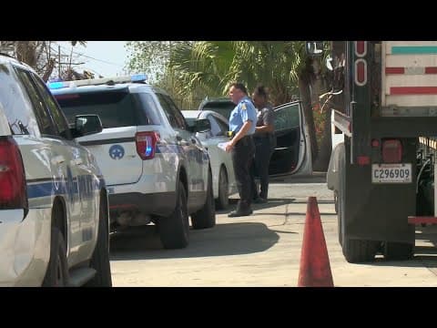 Man shot multiple times while driving on I-10 near Louisa exit