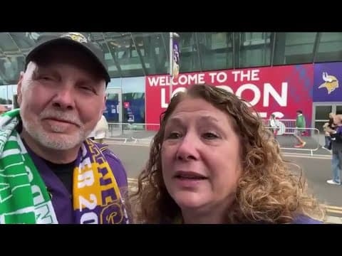 Fans cheer on Vikings in London