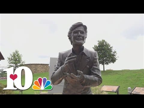 A Pat Summitt statue sits in Clarksville, honoring her legacy