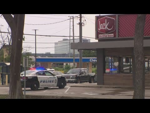 Man fatally shot behind Dallas Jack in the Box