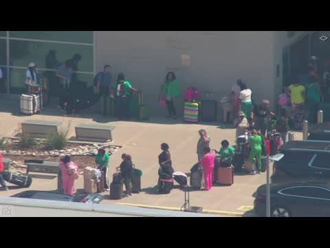 Dallas Love Field asks passengers to arrive 3 hours early, lines spill out of baggage check-in area