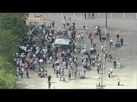 Rally underway at UT-Arlington where state lawmakers will discuss redrawing congressional maps