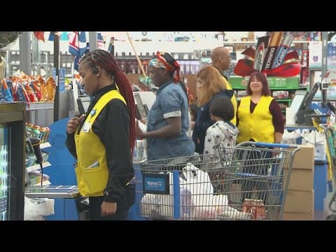 Walmart will offer bonuses for hourly workers