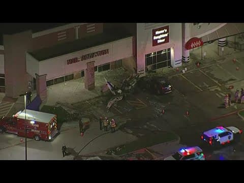 Pilot killed when small plane crashes into North Texas shopping center, officials say