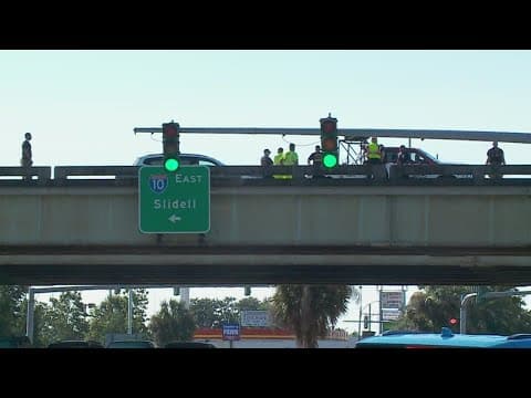 Multi-vehicle pileup leads to delays on I-10 West in New Orleans East