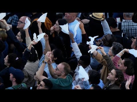 White Smoke at Sistine Chapel: St. Peter’s Square crowd reacts