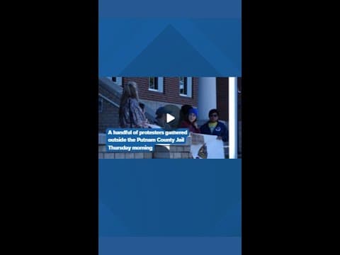 Knoxville advocacy group calling for the release of local organizer detained by ICE in Nashville