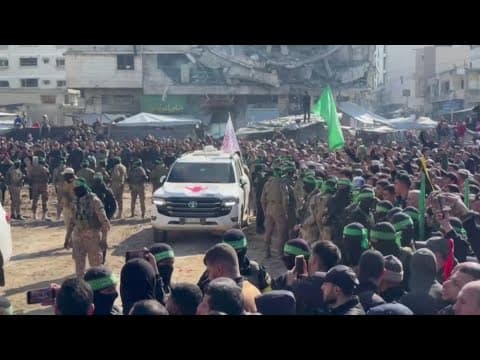 Hamas frees 4 female Israeli soldiers as part of the Gaza ceasefire in exchange for 200 prisoners