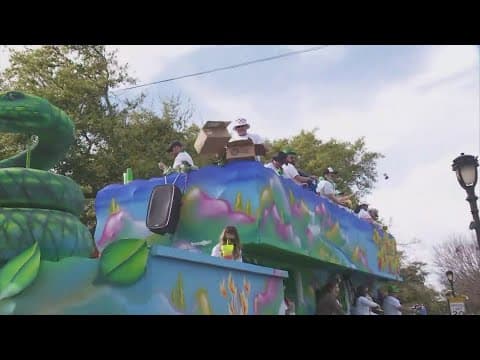 Gretna Irish parade rolls