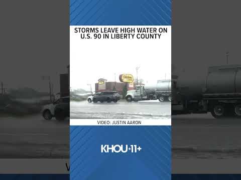 Heavy rain leaves high water on US 90 in Liberty County, Texas #shorts