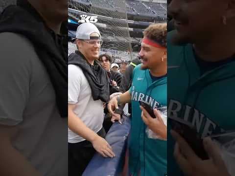 Mariners fans celebrate big game 2 win