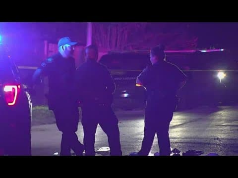 Houston police looking for gunman after man found shot to death in middle of the road