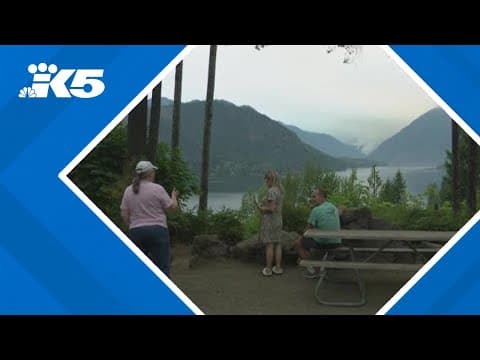 Hoodsport volunteers fear tourists will be scared off by Bear Gulch fire