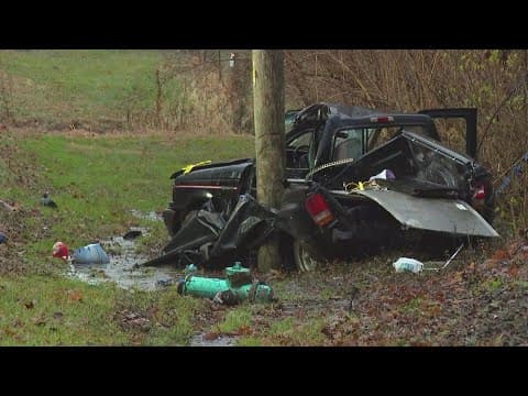 Single-car crash kills 1 on Indy's southwest side