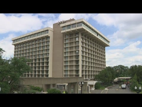 Arlington is making moves to demolish the Key Bridge Marriot