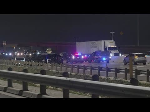I-35W reopens in Fort Worth after police chase ends, suspect shoots himself, officials say