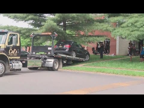 SUV crashes into south Columbus apartment; 2 hospitalized